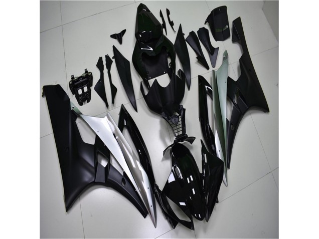 Argent Noir Kit Carénages Complet Yamaha R6 2006-2007 Argent Noir Kit Carénages Complet Yamaha R6 2006-2007