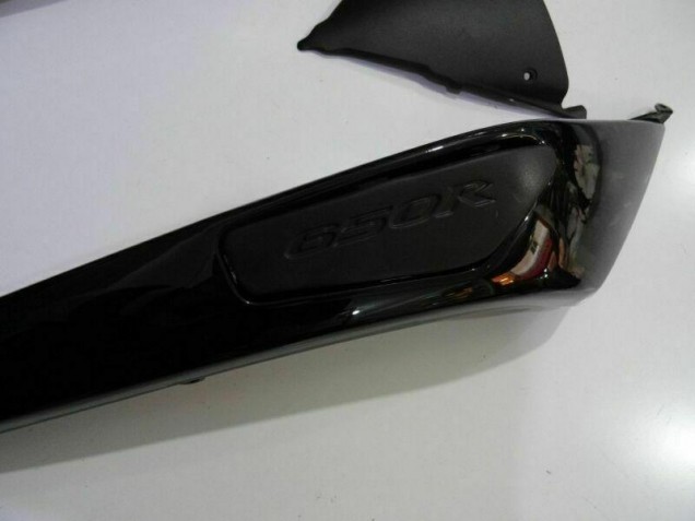 Noir Carénage Kawasaki EX650 2009-2011 Noir Carénage Kawasaki EX650 2009-2011